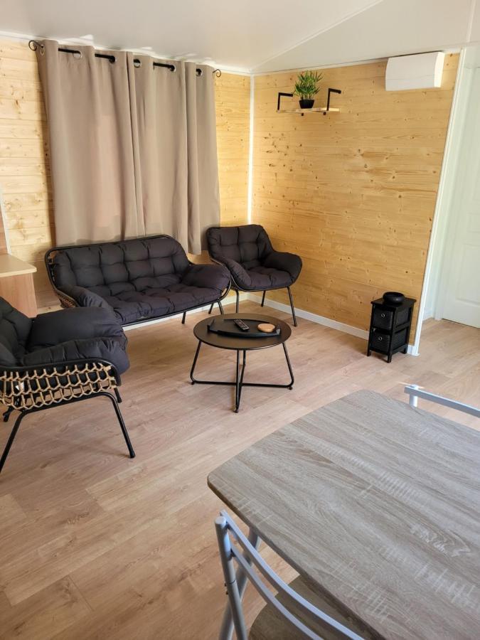 Mobil Home De Patricia Et Franck A Sigean Kültér fotó