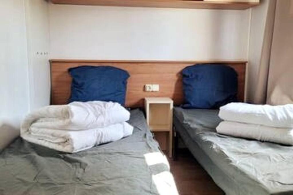 Mobil Home De Patricia Et Franck A Sigean Kültér fotó