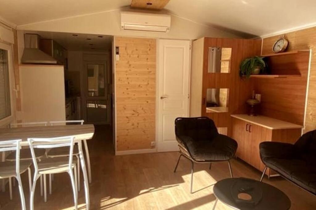 Mobil Home De Patricia Et Franck A Sigean Kültér fotó